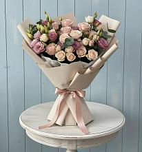 Букет цветов из:  Розы и Лизиантусы в Кадошкино