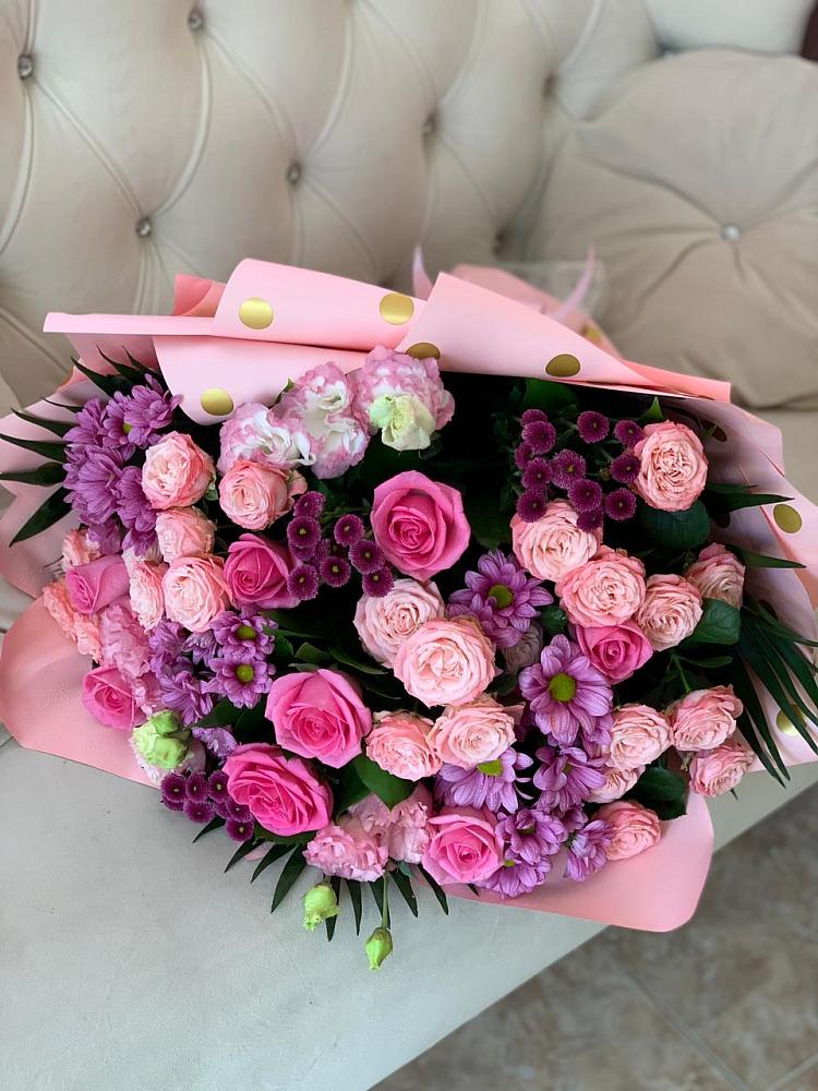 Букет цветов из: Хризантемы, Розы и Лизиантусы в Кадошкино