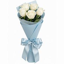 Букет 5 Белых роз Проуд в Кадошкино