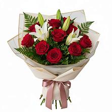 Букет цветов из:  Лилии и Розы в Кадошкино