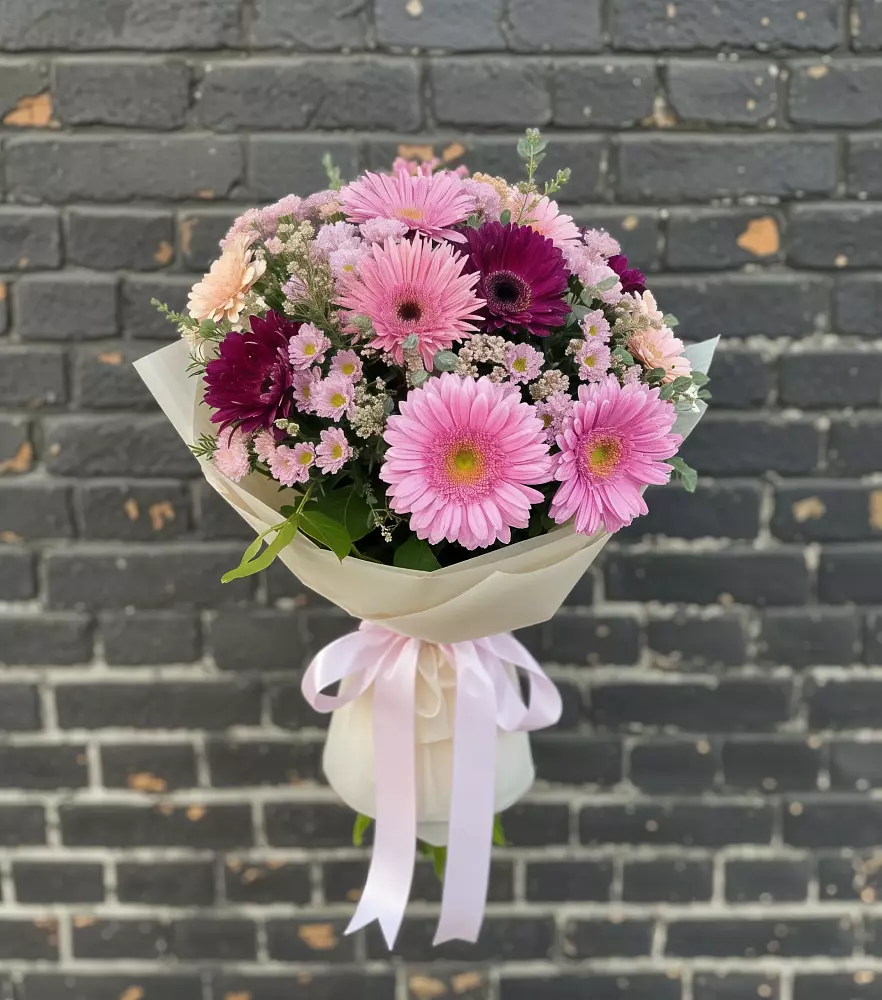 Букет цветов из: Герберы и Хризантемы в Кадошкино