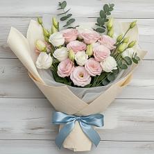 Букет цветов из:  Лизиантусы в Кадошкино