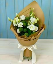 Букет цветов из:  Хризантемы и Лизиантусы в Кадошкино