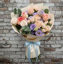 Букет цветов из:  Розы, Лизиантусы и Гвоздики в Кадошкино