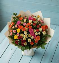 Букет Микс из разноцветных кустовых роз в Кадошкино