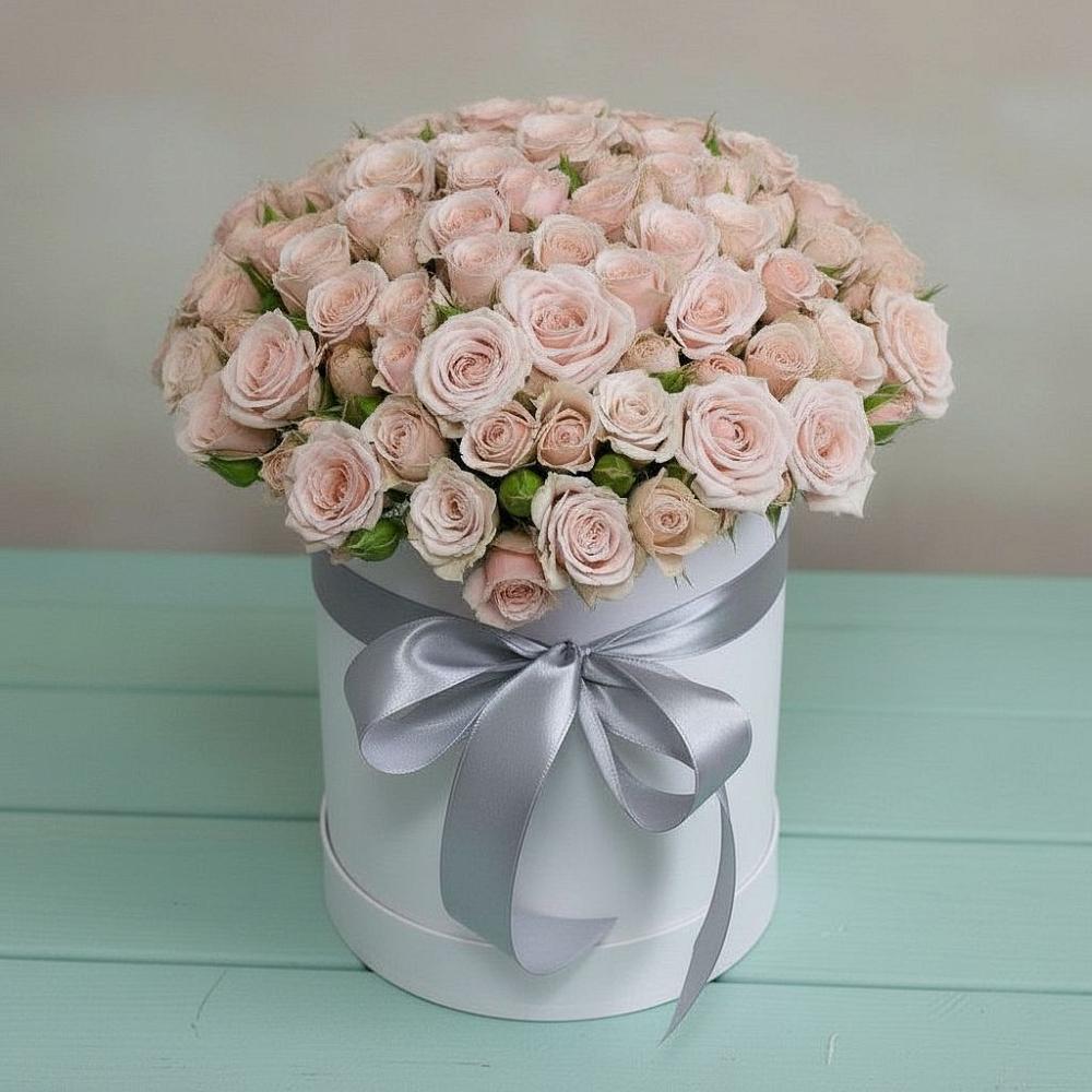 Цветочная композиция из Розы в шляпной коробке в Кадошкино